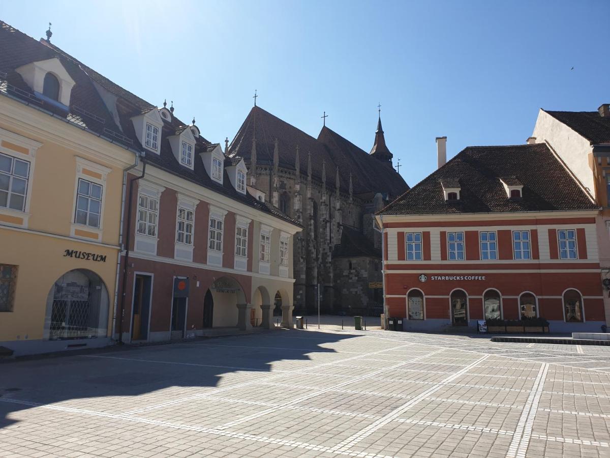 Old City Lux Braşov Buitenkant foto